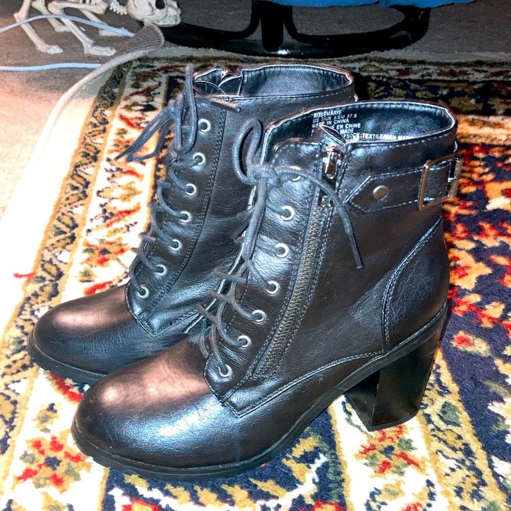 Women’s boots